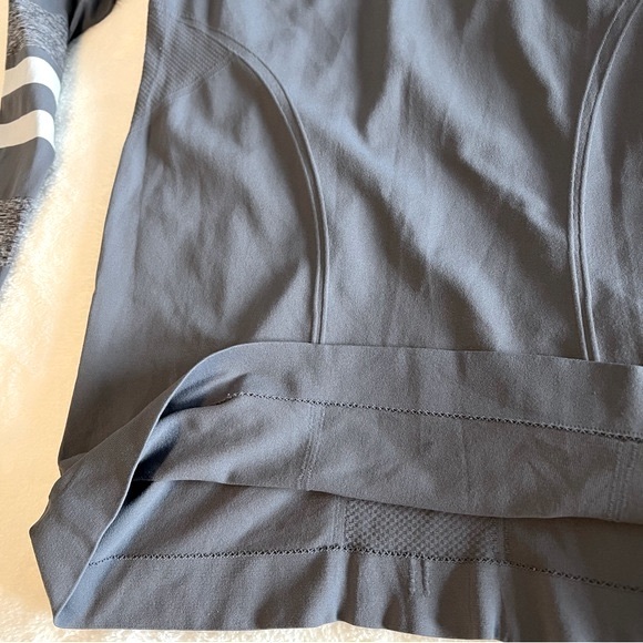 Zella Workout Top🤍 - Picture 8 of 12